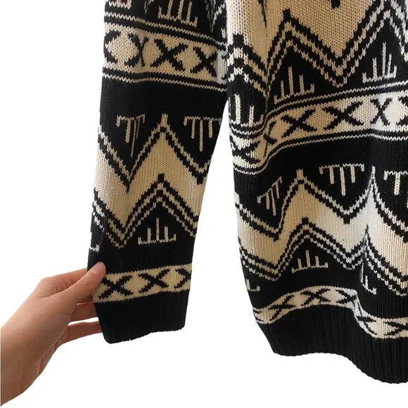 Forever 21 Black & White Oversized Grandpa Cardigan - Picture 5 of 7